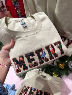 8th Grade Outfits, Cute Crewneck, Cotton Candy Colors, Christmas Time Is Here, Christmas Vibes, Embroidered Applique, Embroidery Ideas, Quilting Ideas