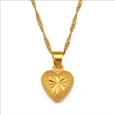 Beautiful Heart Necklace Comes With A 24” Chain Gold Pendant Indian, Heart Pendant Necklace Gold, Vintage Gold Necklace, Heart Necklaces, Beautiful Gold Necklaces, Heart Shaped Pendant Necklace, Romantic Jewellery, Heart Pendant Gold, Heart Pendant Diamond