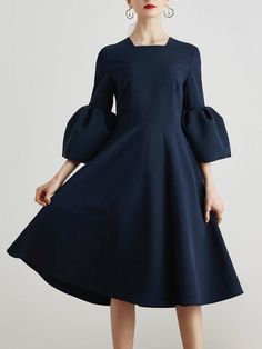 Shop Midi Dresses - Dark Blue A-line Square Neck Bell Sleeve Polyester Midi Dress online. Discover unique designers fashion at StyleWe.com. Dresses Feminine, Feminine Party, Vintage Formal Dresses, Dress Sleeves, Vintage Midi Dresses, Draped Midi Dresses, Blue Dress Casual, Midi Dress Party, Midi Dress With Sleeves