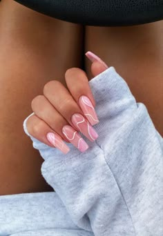 Nails Inspiration Summer Pink, Chic Summer Nails, Stylish Acrylic Nails, Pink And White Aesthetic, Spring Colors For Nails, Trendy Acrylic Nails, Pink Spring Nails, Colors For Nails, Swirl Nails