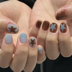 Brown Star Nails, Simple Gel Nail Designs, Nails For Summer, Brown Nails Design, Hippie Nails, Punk Nails, Short Gel Nails, Grunge Nails, Pretty Gel Nails