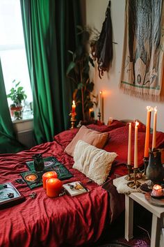 25+ Green Witch Aesthetic Bedroom Cozy Earth Witch Bedroom, The Love Witch Bedroom, Witch Workspace, Practical Magic Bedroom, Bedroom Cozy Ideas, Cozy Witch Aesthetic