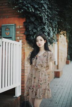 Frock Models, Clothes Korean Style, Girls Frock Design, Korean Fashion Dress, Frocks For Girls, Korean Girl Fashion, Fashion Attire, Fashion Dresses Casual, Fashion Hacks Clothes