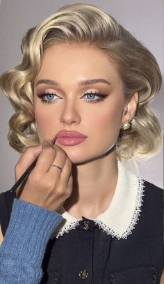 1960s Bridal Makeup, Old Money Lipstick, Beach Glam Makeup, Old Money Wedding Makeup, Disco Glam Hair, 60s Bridal Makeup, Old Money Makeup Aesthetic, Old Glam Makeup, 40s Makeup Look