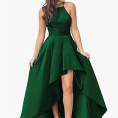 The Perfect Holiday Dress Find! It’s A True Gem With Its Deep Emerald Green Color. The Dress Was A Tad Big On Me I’m A Solid 12/14. I’m 5’8 200lbs. This Fits Like A True 14/16. I Attached The Current Price Of This Dress As Of Today From Amazon. Never Worn- Smoke Free Home Green Fantasy Dress, Dresses Elegant Short, Emerald Green Formal Dress, Green Hoco Dress, Fancy Attire, Sparkle Prom Dress, Deep Emerald Green, Green Formal Dresses, Emerald Dresses