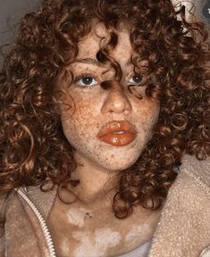 Anatomy Photography, People With Red Hair, Unique People, Afro Latina, Ginger Girls, Unique Faces, Aesthetic People, Hair Reference, Natural Face