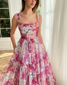 Long Pretty Dress, Floral Dress For Wedding, Floral Dress Ideas, Flower Dress Outfit, Formal Ball Gowns, Pink Dress Outfit, Floral Gowns, Pink Long Prom Dress, Floral Print Prom Dress