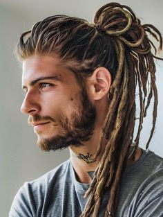 22 Top Short Dreadlock Hairstyles for Men: Modern and Traditional Looks Bohemian Dreads, Dreadlock Ponytail, Partial Dreads, Dreadlocks Hairstyles, Dreadlocks Men, Man Bun Hairstyles, Unique Braids