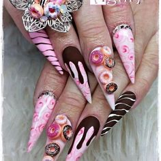 Extreme Nails, Artistic Nails, Classy Nail Art Ideas, New Years Nails, Fingernail Art, New Years Eve Nails, Pretty Nail Art Designs