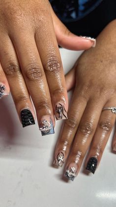 Full Set Nails Acrylic Short, Baddie Short Acrylic Nails Designs, Short Nails Baddie, Exotic Short Nails, Short Bling Nails, Bday Fits, Short Coffin Nails Designs, Acrylic Nail Set, Gel Nails Diy