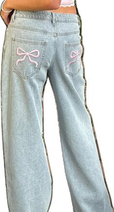 Back Pocket Embroidery, Bow Jeans, Pocket Embroidery, Fit Back, Relaxed Jeans, Handmade Bows, Denim Details, Embroidery Details, Denim Fabric