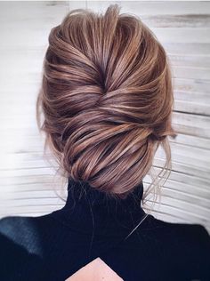 #updos #buns #MzManerzHairTeam |Be Inspirational ❥|Mz. Manerz: Being well dressed is a beautiful form of confidence, happiness & politeness Sanggul Modern, Mother Of The Bride Hair, Peinados Recogidos, Low Bun, Penteado Cabelo Curto, Wedding Hairstyles Updo, Prom Hairstyles, Olivia Palermo, Wedding Hair And Makeup