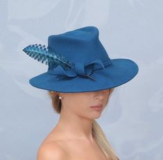 Beautiful felt teal hat was just shown in London Fashion week Beautifully shaped on a unique custom made for me hat block. Has a lining! Adorned with chic couture feather. Please ask fir other color options and sizes Kentucky Derby Outfit, Teal Hat, Custom Made Hats, Royal Ascot Hats, Derby Outfits, Breeders Cup, Fashion Designers Famous, London Fashion Weeks, Couture Hats