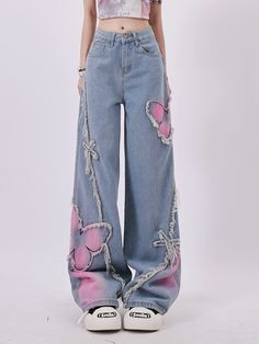 High-impact denim pants with a butterfly design. Wide silhouette design that can be worn over a dowel. Pair it with items with a compact silhouette for a modern Y2K outfit. ◾️ModelHeight/Weight：160cm(62.9in)/45kg(99.2lb)Fitting Size：M ◾️Materialcotton 75%polyester 25% Size (cm) Length Waist Hip S 102 64 96 M 104 68 100 Modern Y2k, Korean Street, Khalid, Streetwear Y2k, Fluttershy, Casual Style Outfits, A Butterfly, Butterfly Design, Dream Clothes