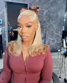 ₊˚ෆ Follow me for more 𐙚 visit my boards ₊˚ෆ Birthday Hairstyles For Black Women Color, Blonde Wig Hairstyles, Weave Aesthetic, Hairstylist Ideas, Girl Maintenance, Bhaddie Hairstyle, Lace Wigs Styles, Exotic Hairstyles, Hair Tea