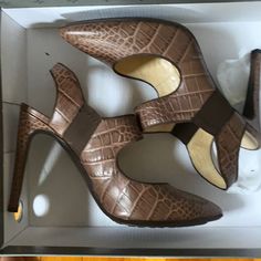 Brand New Shoes New Shoes, Moschino, Shoes Women Heels, Animal Print, Shoes Heels, Brand New, Women Shoes, Heels, Women Shopping