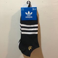 Brand - Adidas Quantity- 3 Pair Socks Height - No Show Shoe Size - Men’s 6-12 Condition- Brand New Color - Black, White & Gol Contains Moisture Wicking Yarns To Keep The Feet Dry Adidas Casual Breathable Socks, Casual Adidas Breathable Socks, Casual Breathable Adidas Socks, Adidas Casual Black Socks, Casual Black Adidas Socks, Sock Packaging, Socks Adidas, Adidas Socks, Socks Packaging