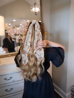 "10-Minute Hairstyles for Busy Mornings"
"Glamorous Hairstyles for Special Occasions" Hair Scarf Styles, Fabric Hair Bows, Volleyball Hairstyles For Curly Hair, Game Day Hair, Ribbon Hairstyle, Sports Hairstyles, Hair Scarf, Sporty Hairstyles, Ribbon Hair