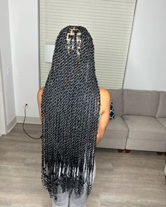 Large Knotless Twist Braids, Medium Knotless Twist, Senglanese Twists, Goddess Twist Braids, Island Braids, Big Twist Braids Hairstyles