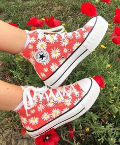 Chunky Converse, Boty Converse, Converse Platform, Trendy Shoes Sneakers, Preppy Shoes, Cute Nike Shoes, Cute Sneakers