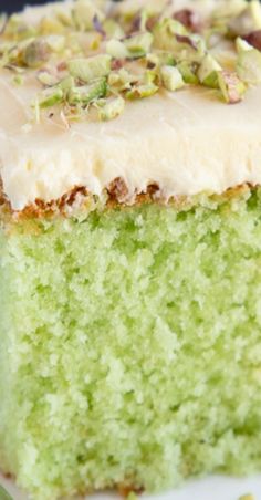 Pistachio Cupcakes Pudding, Pistachio Sheet Cake, Best Pistachio Cake Recipe, Pistachio Flan, Pistachio Treats, Decedent Deserts, Best Pistachio Cake, Pistachio Cakes, Pistachio Desserts