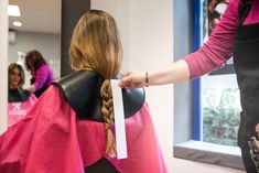 Free photo woman donating hair for cance... | Free Photo #Freepik #freephoto #hair-care #hair-stylist #healthy-hair #women-hairdresser Donate Hair, Donating Hair, Drawn Icons, Color Treated Hair, About Hair, Free Photo, Barber Shop, Free Photos, Hair Salon