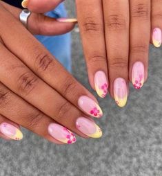 more in the telegram Nailart Summer, Hawaiian Nails, Hawaii Nails, Stars Nails, Beachy Nails, Short Almond Nails, Tropical Nails, Vacation Nails