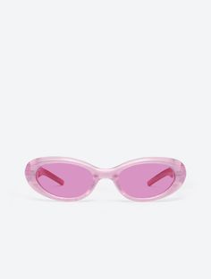 Cuff SPC9
#gentlemonster #pink #sunglasses #fashion Pink Gradient Sunglasses In Acetate, Pink Acetate Sunglasses With Mirrored Lenses, Pink Tinted Acetate Sunglasses, Luxury Pink Sunglasses With Uva Protection, Sunglasses Gentle Monster, Latest Sunglasses, Glossier Pink, Gentle Monster, Pink Sunglasses