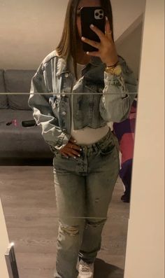 Jeans Jacket Outfit, School Love Story, High School Love Story, Jean Jacket Outfit, Zara Denim Jacket, High School Love, Zara Drip, School Love, Outfit Zara