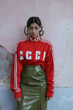 Sporty Glam, Indie Magazine, 90s Fashion Outfits, Sport Chic, Sporty Chic, 인물 사진, Pic Ideas