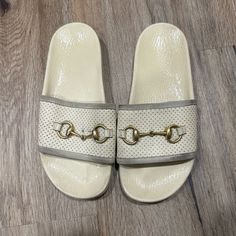 Authentic Gucci Pursuit Horsebit Ivory Leather Pool Slide Sandals. These Slides Have Been Loved And Had Their Time To Shine But They Have Become Another Item That’s Just Collecting Dust In My Closet. Still Lots Of Life Left, The Suede Just Needs To Be Cleaned. Size 7 Pool Slide, Gucci Women, Shoes Gucci, Gucci Shoes, To Shine, Pool Slides, Slide Sandals, Women's Shoes Sandals, Shoes Sandals