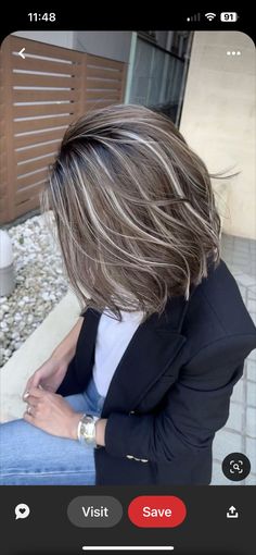 Grey Hair Inspiration, Brunette Hair With Highlights, Beach Hairstyles For Long Hair, Caramel Highlights, Blending Gray Hair, Gray Hair Highlights, Summer Hair Color For Brunettes, Beach Hairstyles