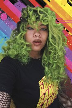 The Ultimate Hair Color Inspo | Kiera's life-giving selfies are a technicolor dream. Bright Green Hair, Brazilian Hair Bundles, Big Chop, Dye My Hair, Hair Inspo Color, Grunge Hair, Hair Colour, Green Hair, Aesthetic Hair