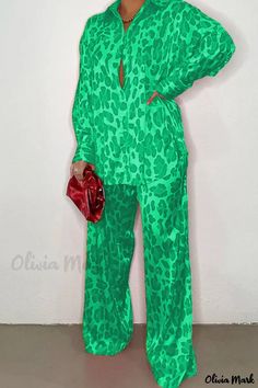 Olivia Mark - Elegant Urban-Style Green Leopard Patchwork Two-Piece Set with Buckle Closure and Turndown Collar Green Long Sleeve Sets For Vacation, Green Two Piece, Red Two Piece, Purple And Gold Dress, Red Streetwear, Green Street, Two Piece Pants Set, Red Dress Short, Turndown Collar