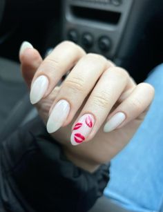 Sabrina Carpenter Nails Heart, Short N Sweet Tour Nails, Kiss Print Nails, Kiss Mark Nails, Nails With Kisses, Sabrina Nails, Kiss Nail Art, Hello Nails, Kiss Nails