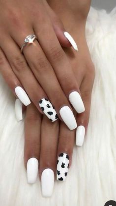 Nails Coffin Short, Country Acrylic Nails, Rodeo Nails, Cowboy Nails, Western Nails, Country Nails, Cow Nails, Vintage Nails, White Acrylic Nails