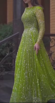 Winter Dance Dresses, Green Sparkly Dress, Sequin Ball Gown, Party Wear Gowns, Sparkly Prom Dress, Pakistani Fancy Dresses, Fancy Dresses Long, Bridal Dress Fashion, Designer Dresses Casual