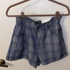 Nwt American Eagle Mom Shorts Very Soft And Stretchy Material 2 Buttons And A Zipper High-Rise Pet And Smoke Free Home! Trendy Plaid Short Bottoms, Chic Short Plaid Bottoms, Trendy Short Plaid Bottoms, Plaid High Waist Bottoms For Day Out, Casual Plaid Bottoms With Built-in Shorts, Plaid Bottoms With Elastic Waistband, Plaid Bottoms With Elastic Waistband And Short Length, Plaid Short Bottoms For Day Out, Summer High Waist Plaid Bottoms