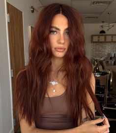 23. Deep Cherry Copper - Copper Hair Color Ideas for Women Warm Auburn Hair Color, Dark Copper Hair, Dark Orange Hair, Orange Brown Hair, Dark Auburn Hair Color, Copper Brown Hair Color, Copper Brown Hair, Copper Hair Color Ideas, Dark Auburn Hair