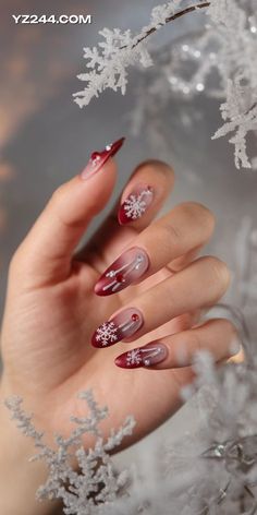 Short Acrylic Designs, Winter Nails Art Designs, Winter Nails Art, Gel Ideas, Captivating Art