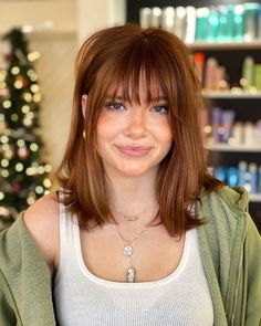 Bangs With Medium Hair, Haircuts Straight Hair, Hair Color And Cut, Short Hair With Bangs, Cut My Hair, Hair Inspo Color, Shoulder Length Hair, Medium Length Hair Cuts, Aesthetic Hair