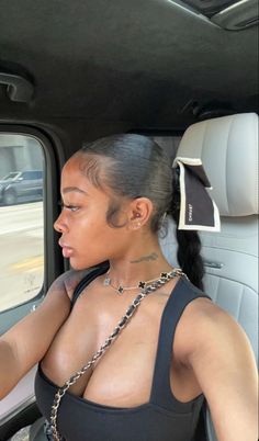 Sleek Bun Black Women, Jayda Wayda, Pic Inspiration, Sleek Bun, Hairstyle Inspo, Sleek Ponytail, Baddie Hairstyles, Baddie Outfits Casual, Black Girls Hairstyles