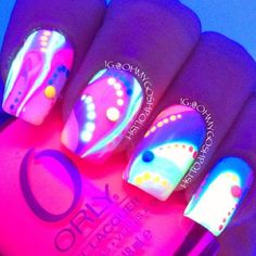 Neon Nail Art, Dark Nail Polish, Glow Nails, Dark Nails, Neon Nails, Nail Polish Designs, Fabulous Nails, Cute Nail Designs, Nail Paint