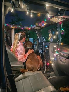 Winter Christmas lights jeep florida tropical island beach Christmas Decor For Jeep, Christmas Car Decor Ideas, Jeeps Decorated For Christmas, Car Christmas Lights, Christmas Jeep Wrangler, Jeep Decorations For Christmas, Decorate Car For Christmas, Christmas Jeep Decorations, Decorate Jeep For Christmas