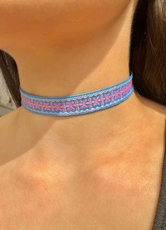 Adjustable choker made of fabric and stainless steel. Bohemian Style, Choker Necklace, Stainless Steel, Jewelry Necklaces, Gifts For Her, Fabric, Gifts