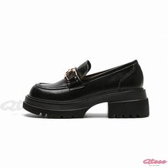 Qteee - Black Glossy Patent Leather Retro Loafers with Thick Sole for Women Vintage Oxford Shoes, Black Patent Leather Loafers, Oxford Shoes Style, Winter Fashion Boots, Oxford Style, Patent Leather Loafers, Black Gloss, Black Leather Loafers, Leather Slip On Shoes