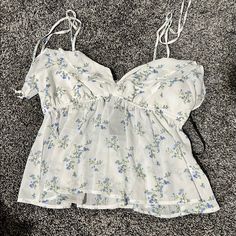 Size Medium And Tie On Shoulders. Crop Top Flowy Material Nwt Flowy Clothing Aesthetic, Forever 21 Cami Tops, Forever 21 Crop Top For Vacation, Trendy Forever 21 Cami Top, Forever 21 Cami Tops For Summer, Forever 21 Spring Crop Top Tank, Forever 21 Summer Cami Top, Forever 21 Spring Crop Tank Top, Forever 21 Camisole Tops For Spring