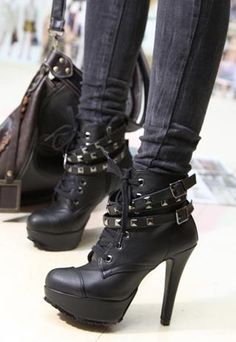 Hak Tinggi, Rocker Girl, Isabelle Lightwood, Studded Ankle Boots, Bohol, High Heel Boots Ankle, Buckle Boots, Olivia Palermo, Black High Heels