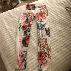 There Are No Markings In These, New Never Worn Spring Graphic Print Stretch Leggings, Rainbow Brite Halloween Costume, Waterproof Uggs, Active Wear Dresses, Suede Skirt, Jogger Set, Drawstring Hoodie, Guess Jeans, Wedge Boots