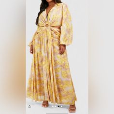 Brand New Never Worn Zipper Back Angel Wing Dress, Stunning Wedding Guest Dresses, Wedding Dress Guest, Wing Dress, Photoshoot Dresses, Yellow Floral Maxi Dress, Plus Size Long Dresses, Groovy Vibes, Cut Out Maxi Dress